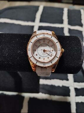 Stauer White and Rose Gold Ceramic Accent Watch